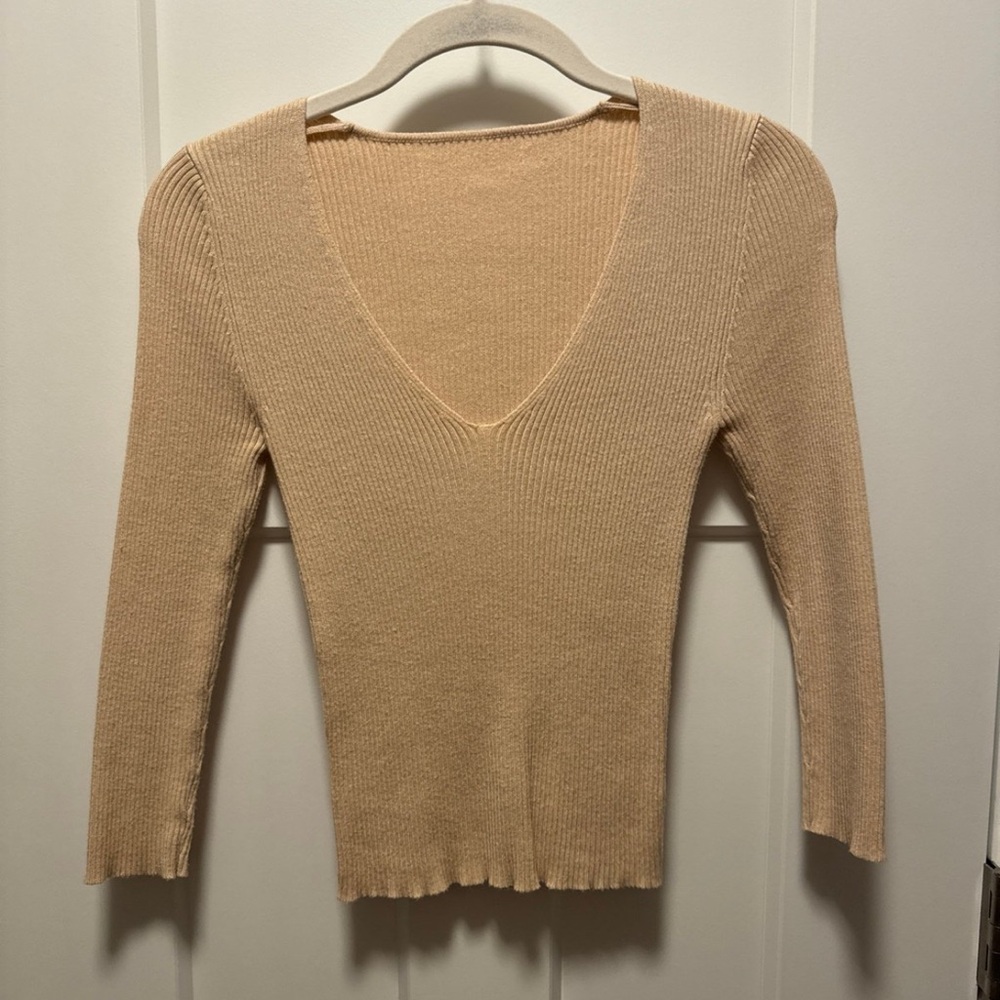 v neck top